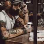 20 de motive, de ce bărbații de 30 de ani, se simt bine singuri!