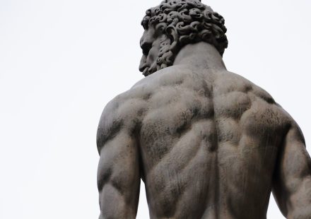 Dorința de a fi puternic și independent. Cum se poate întoarce asupra ta?