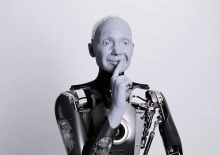 Britanicii au arătat noul robot umanoid Ameca