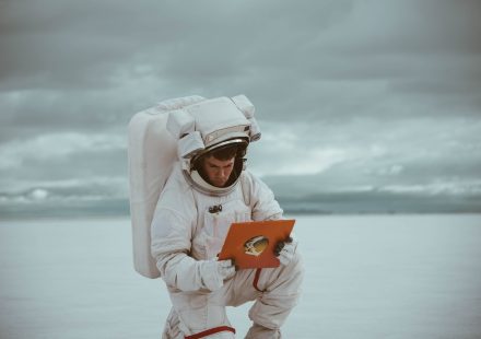 O nouă planetă cu apă potențial locuibilă…