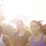 10 sfaturi pentru a deveni o persoană fermecătoare (carismatică)