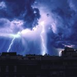 Cum să te salvezi de la fulger sau ce să faci dacă ai fost lovit de el